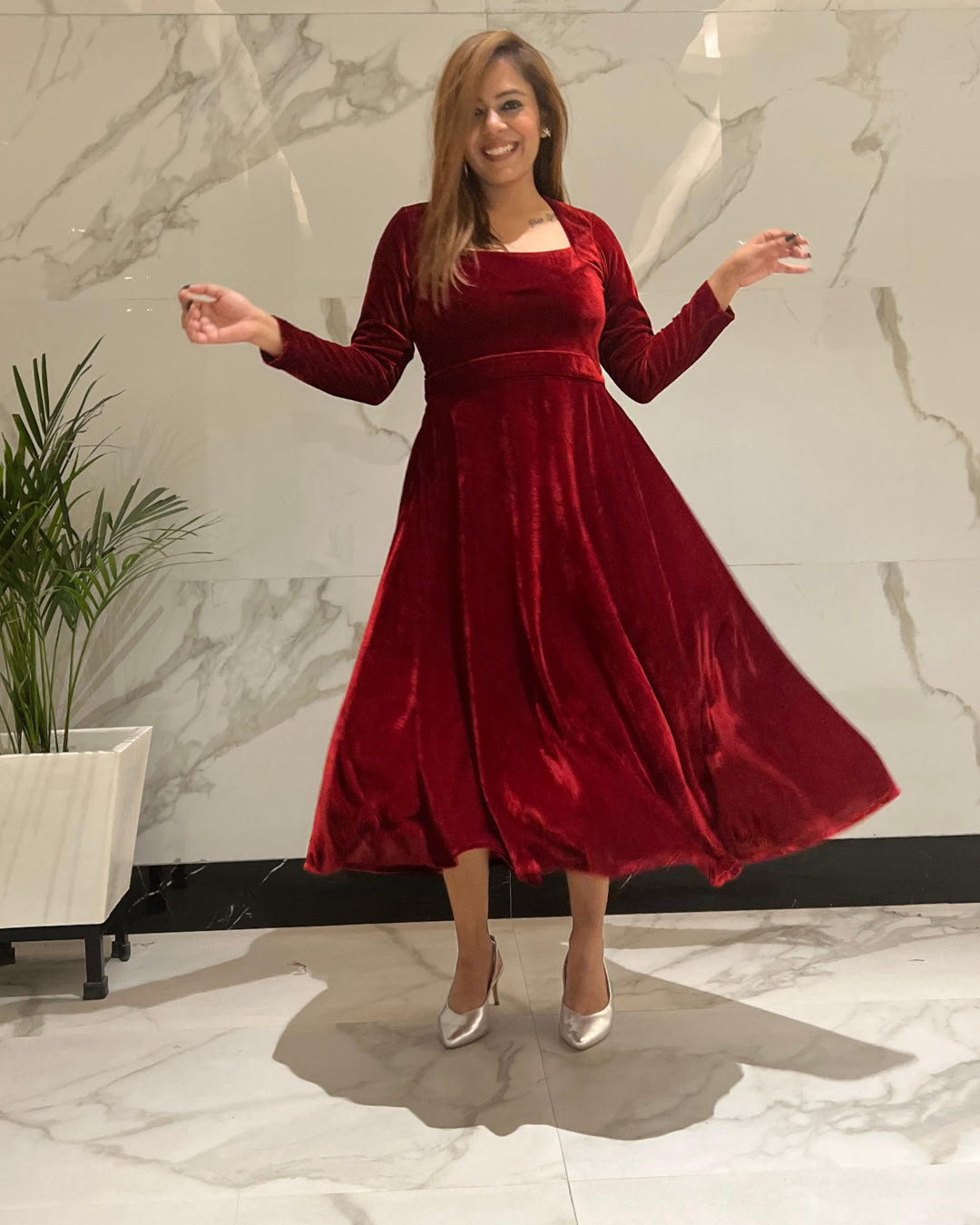 chinese dress ladies Autumn Red Luxurious Velvet Dress – The Svaya