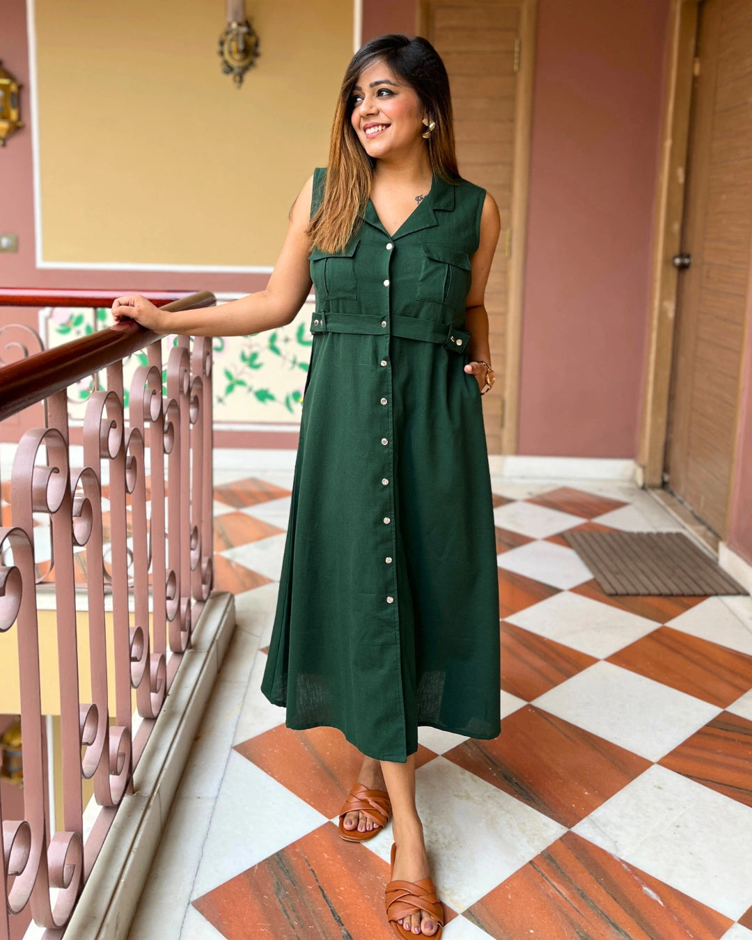 Bottle Green Sleeveless Midi Shirt Dress For Women The Svaya Bottle Green Sleeveless Midi Shirt Dress For Women The Svaya