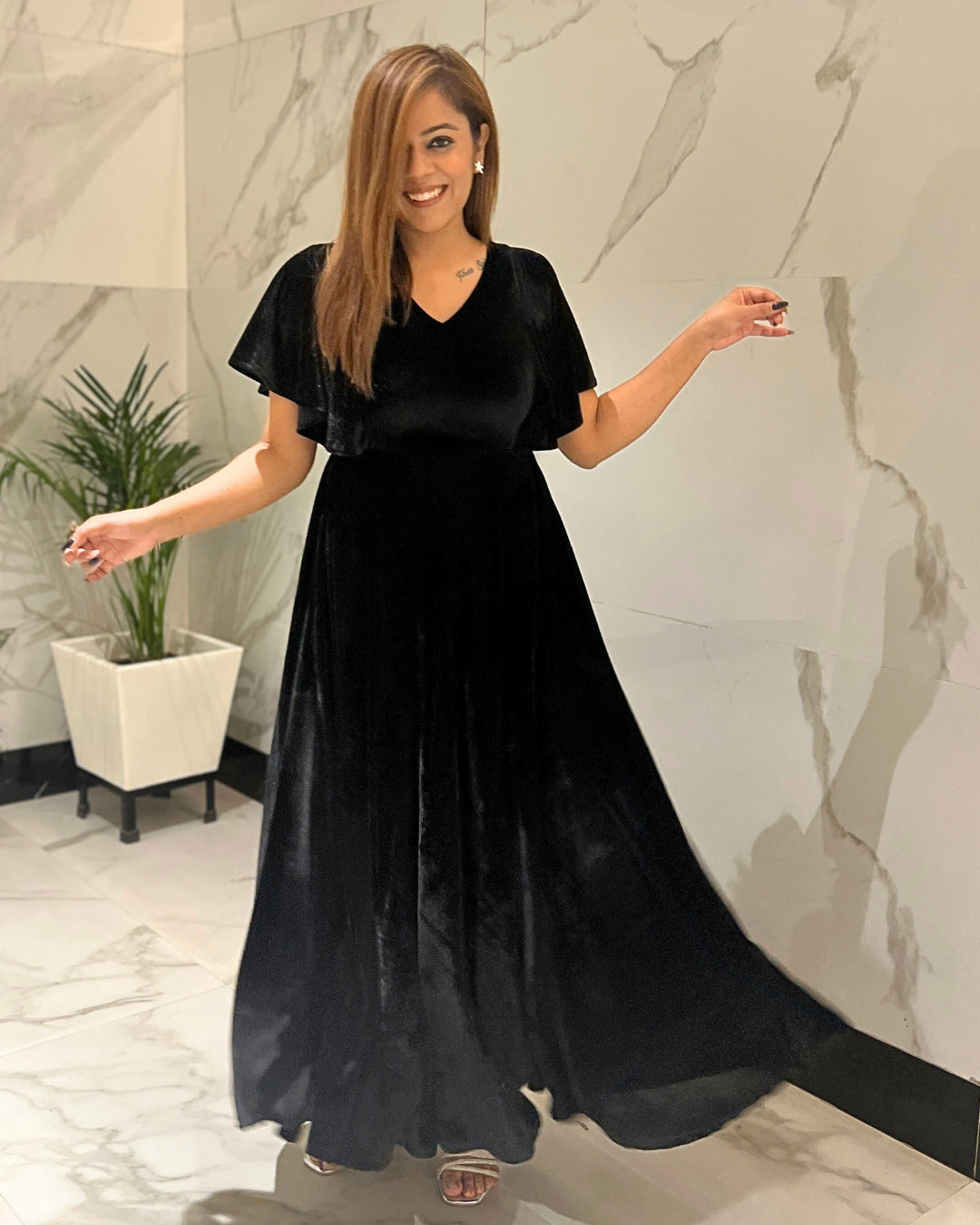 green emerald velvet dress Wedtrend Women Burgundy Flare Sleeves Velvet Long Bridesmaid Dress with Slit, Red / US16W