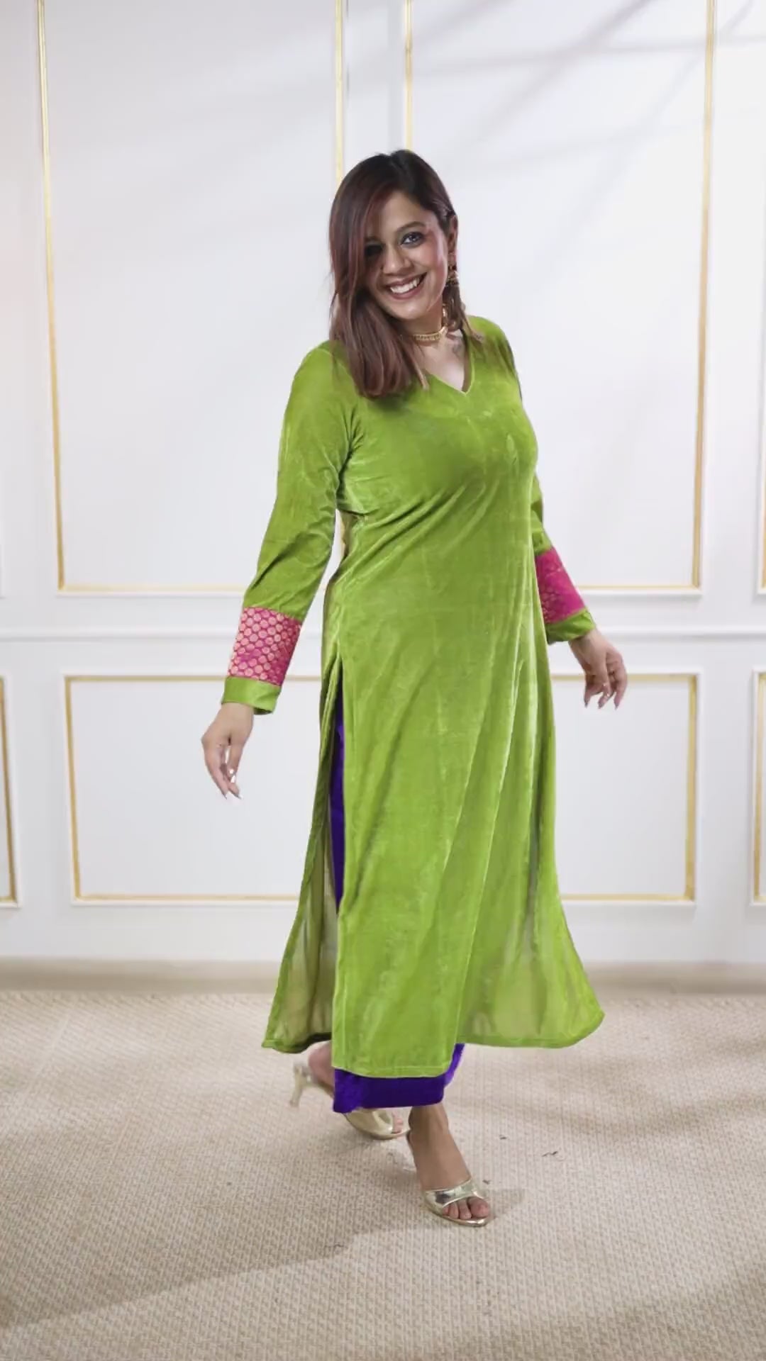 Sap Green Velvet Slit Kurta