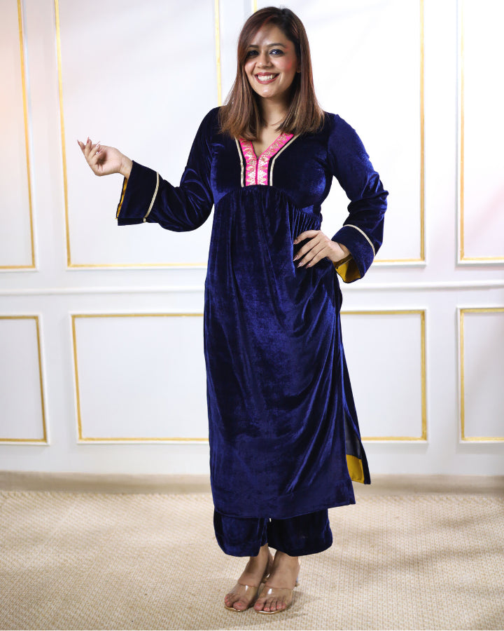 Dark blue top velvet suit