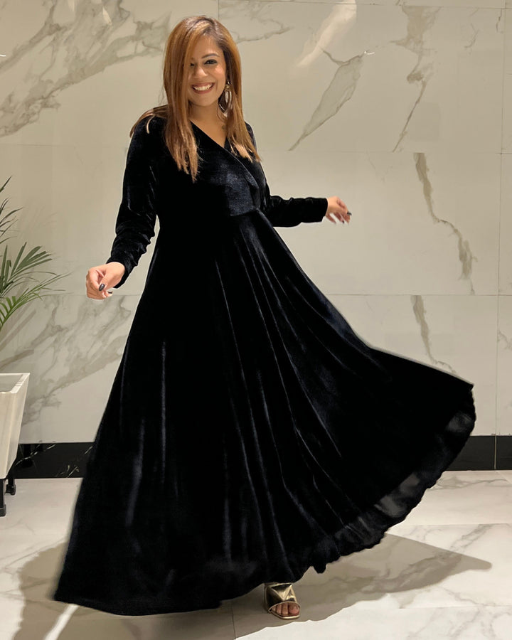 Black Fit and Flare Long Velvet Dress