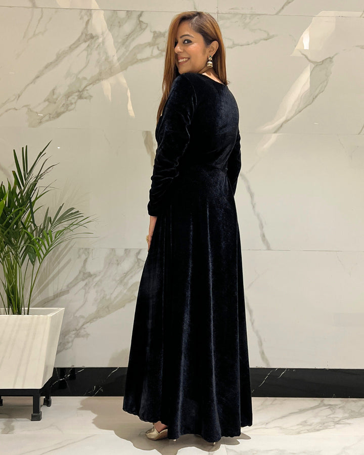 Black Fit and Flare Long Velvet Dress