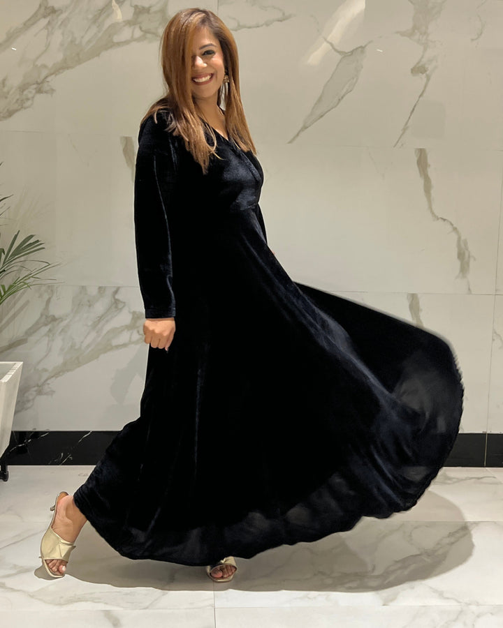 Black Fit and Flare Long Velvet Dress