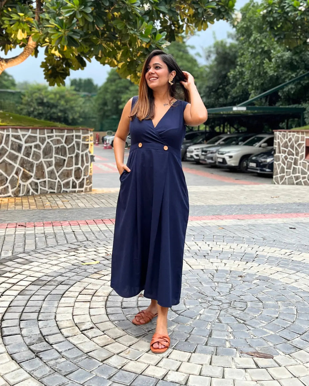 blue linen dress women Navy V-Neck For – The Svaya Luxury Evening Gowns & Style:Dress+Overskirt The essential summer faux Burn Management