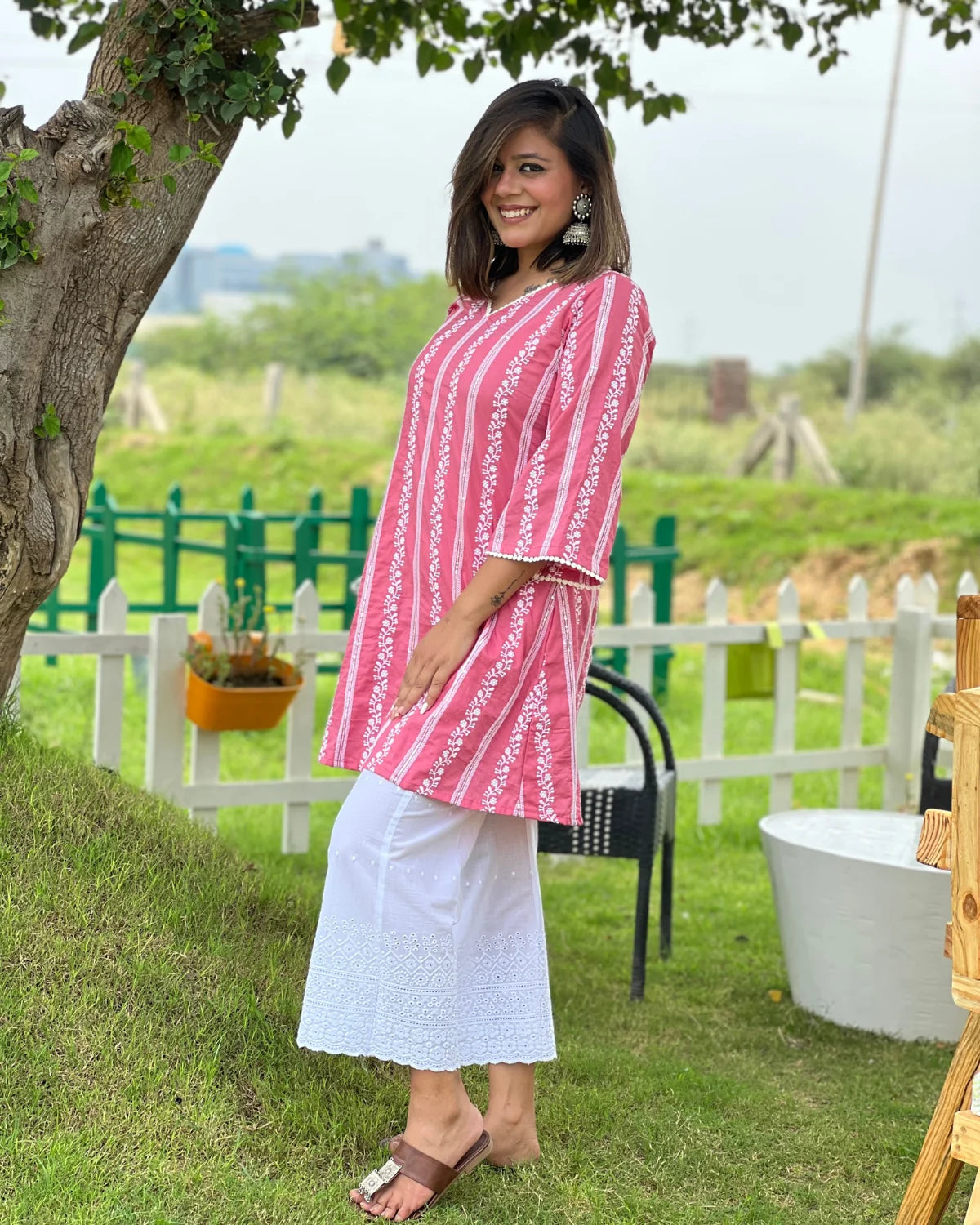 Washable Georgette Pink Straight Fit Kurti Set at Best Price in Lucknow   Step Zone