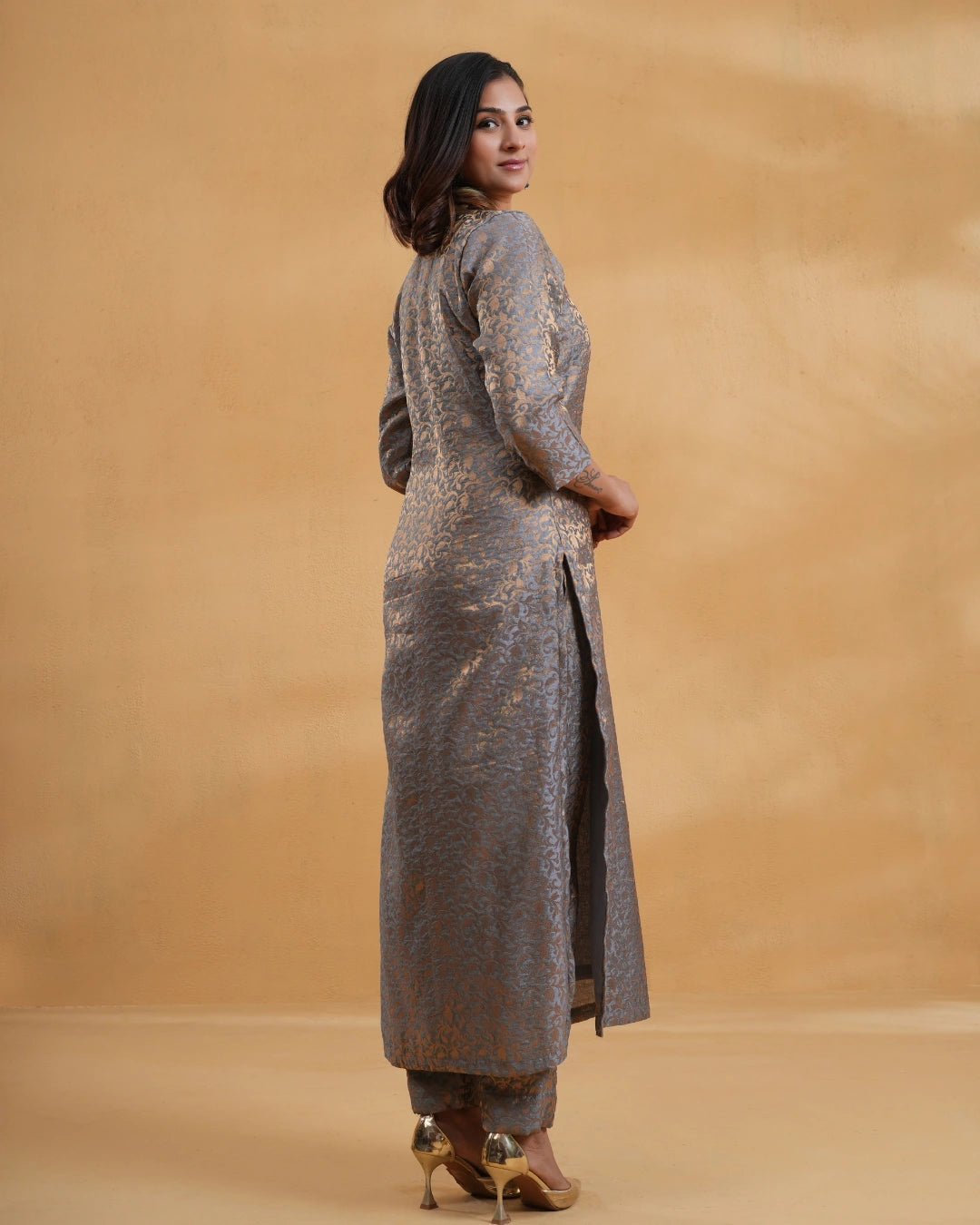 Zoya Grey Silk Kurta & Pants - Set Of 2