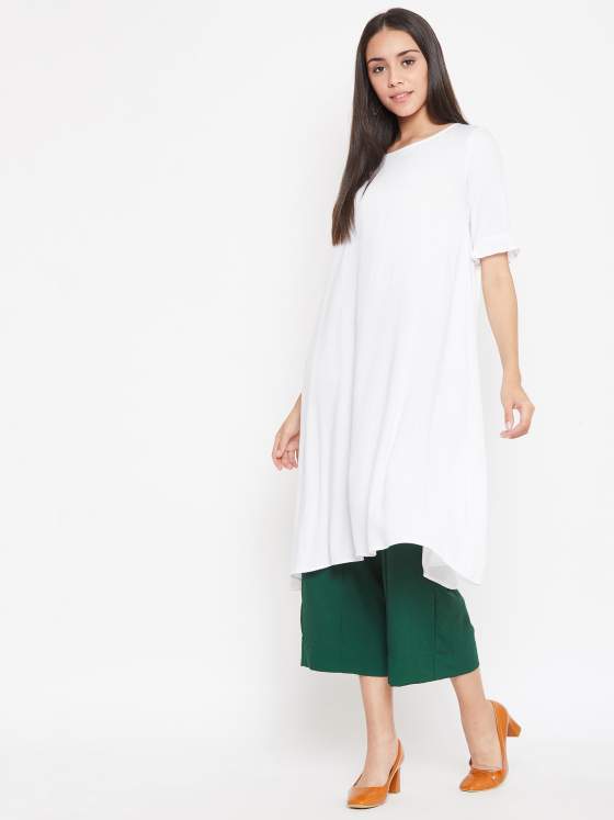 A free flowing aline kurta silhouette in white for women who love to be themselves