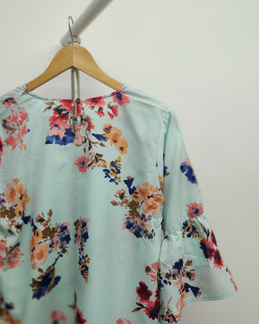Aqua Blue Floral Printed Top With Keyhole Back