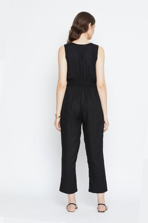 Women own this super smart jumpsuit in black from thesvaya