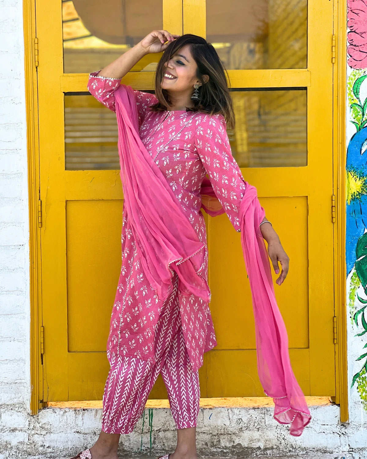 Megha Seehra In Zari Pink Anarkali Set – Shrutkirti