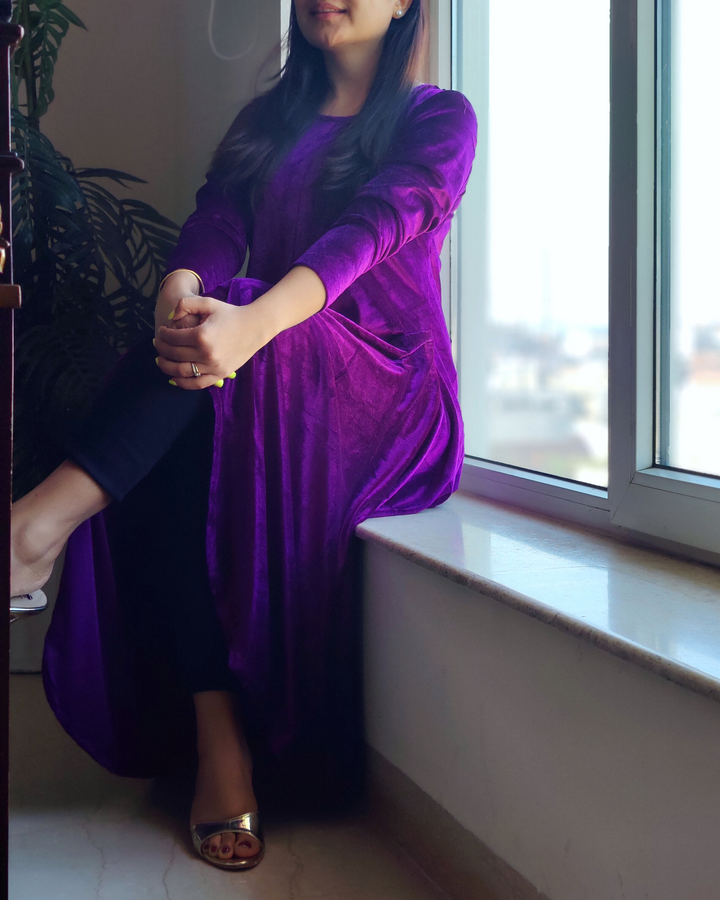 Women's Purple Asymmetrical Velvet Kurta