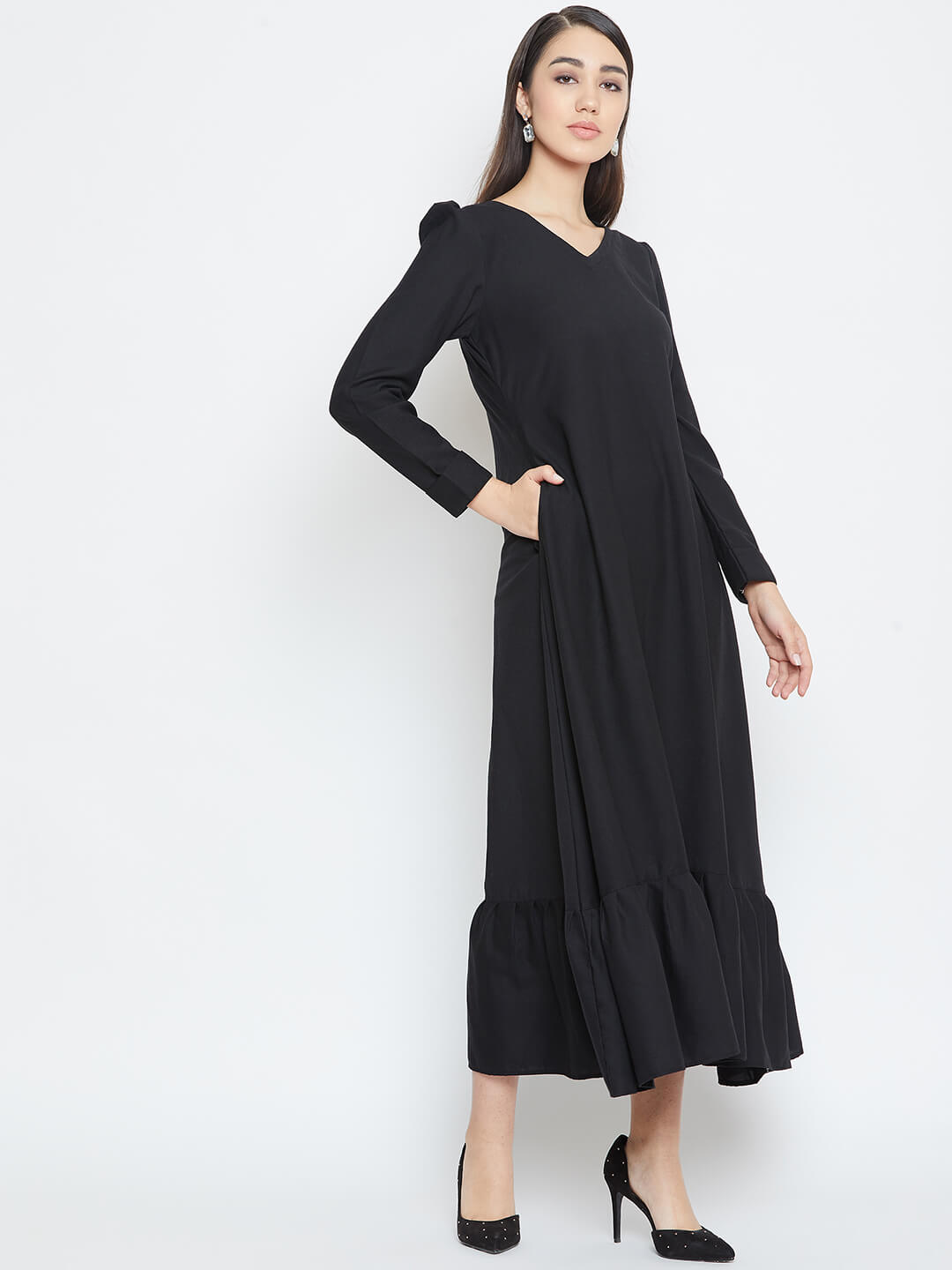 Black maxi dress for this winter shop them from thesvaya