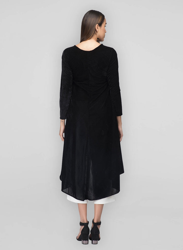 An asymmetric black velvet kurta for women